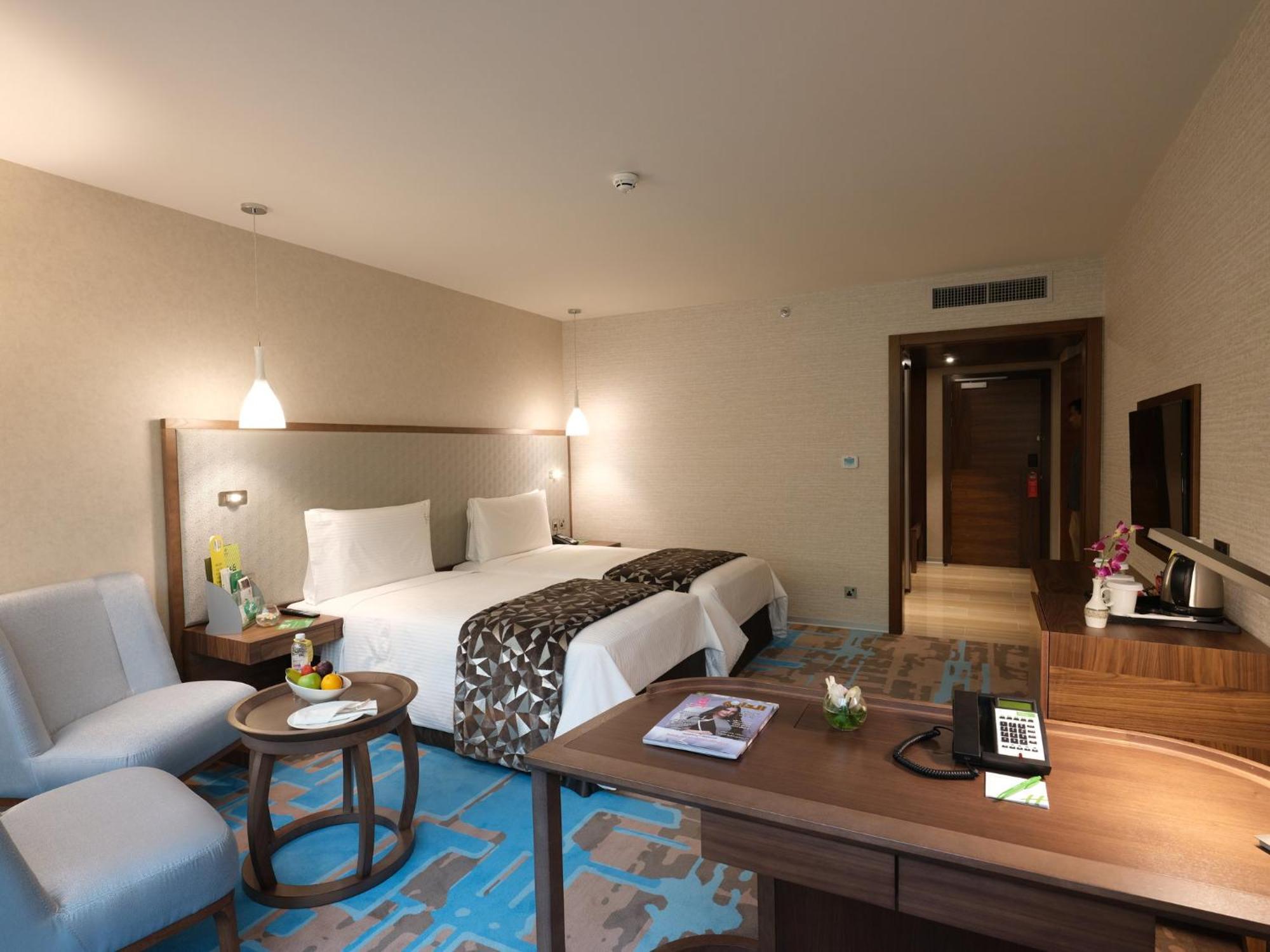 Holiday Inn Kuwait Al Thuraya City By Ihg Kuwait City Exterior foto